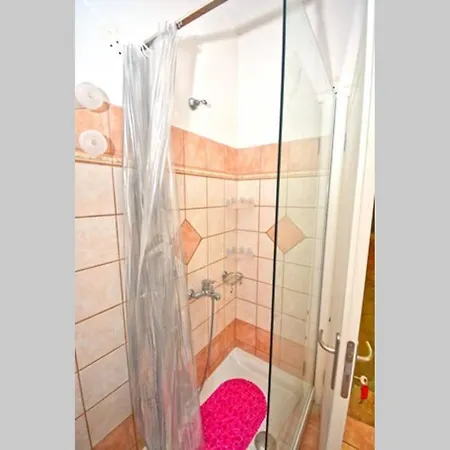 Apartment Adiomar *